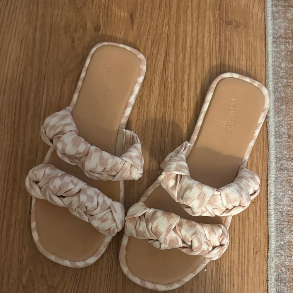 Universal Thread Beige Braided Sandals